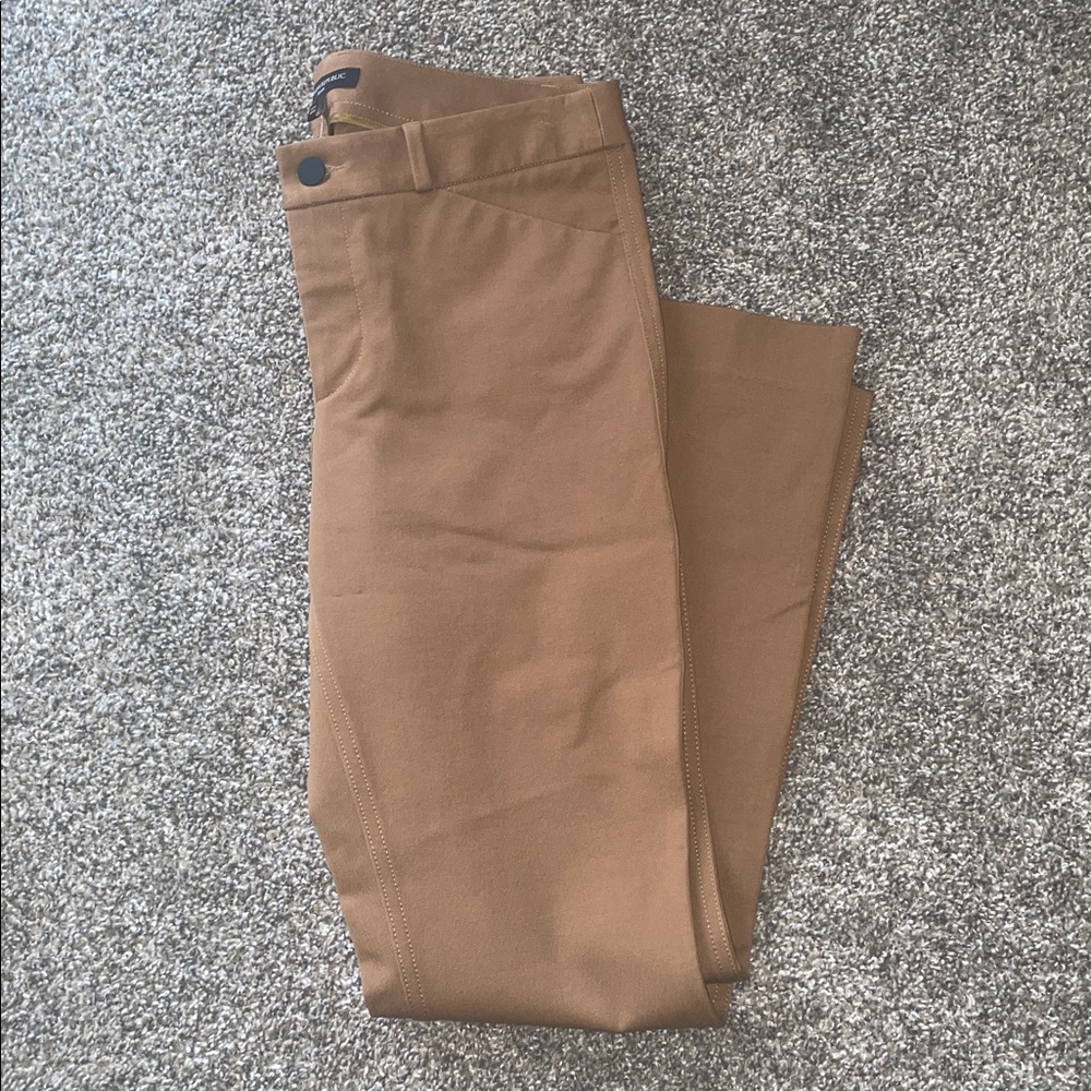 NWT - Women’s Banana Republic Sloan Straight Pants 
Size: 6 US